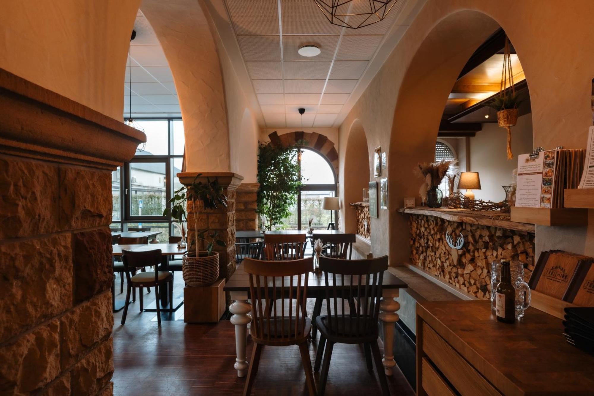 Trail-Inn Natur & Sporthotel Berdorf Ngoại thất bức ảnh